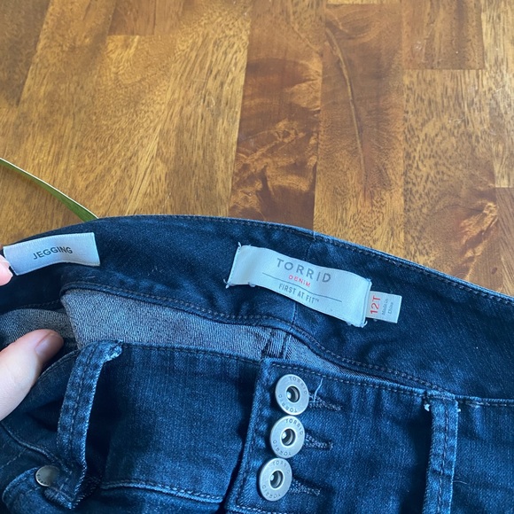 Torrid Jeggings sz 12T - Picture 3 of 7